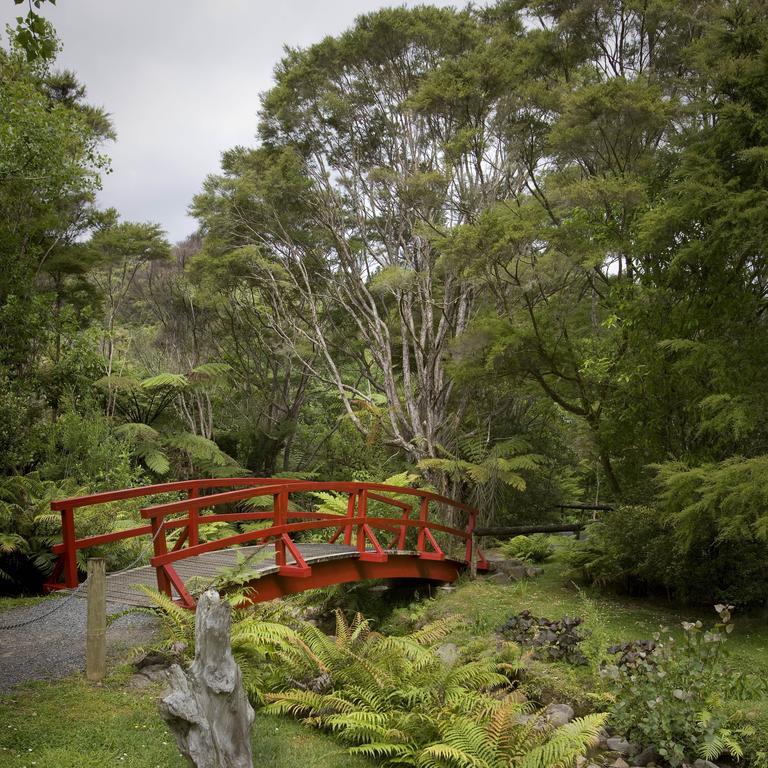 Rapaura Watergardens Bed & Breakfast Tapu Exterior photo